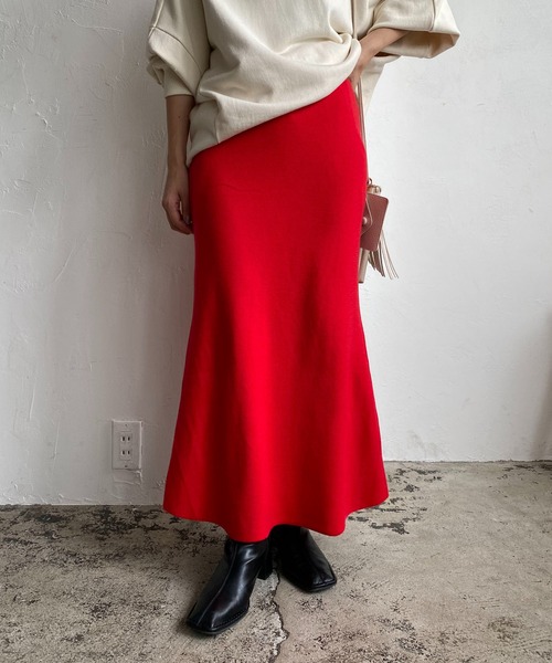 CAPRICIEUX LE'MAGE（カプリシューレマージュ）の「〈抗菌消臭〉ニットスカート（スカート・レディース・チャコールグレー/ベージュ/ブルー/レッド・FREE）」の4枚目の写真