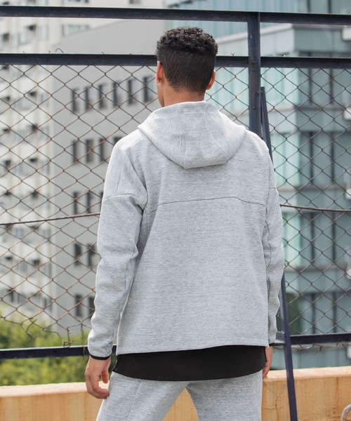 le coq sportif（ルコックスポルティフ）の「【サイクリング】エアスタイリッシュサイクリングシェルジャケット－Soft－【Glambike】 シェルジャケット サイクリングウェア スポーツウェア（スウェット・メンズ・ブラック/杢グレー・S/XL/L/M）」の3枚目の写真