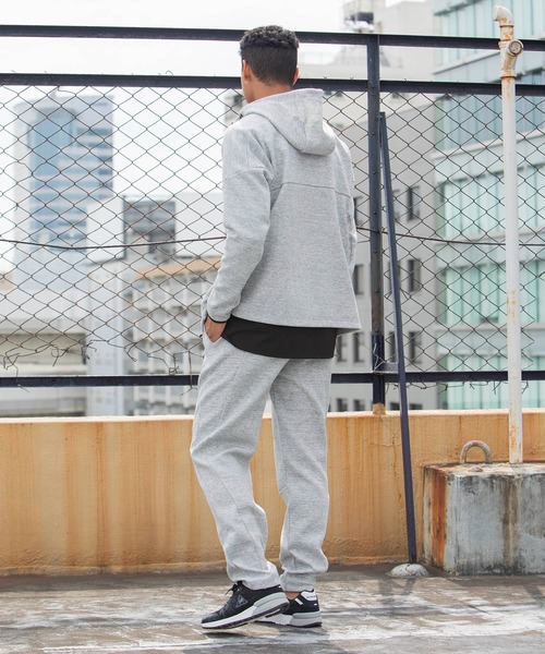 le coq sportif（ルコックスポルティフ）の「【サイクリング】エアスタイリッシュサイクリングシェルジャケット－Soft－【Glambike】 シェルジャケット サイクリングウェア スポーツウェア（スウェット・メンズ・ブラック/杢グレー・S/XL/L/M）」の6枚目の写真