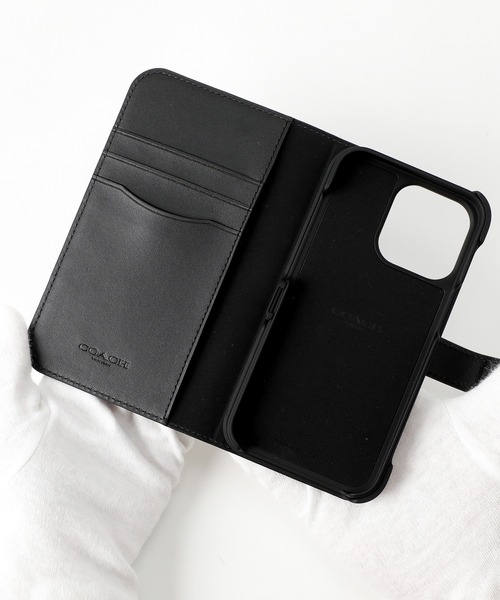 COACH（コーチ）の「IPHONE 13 PRO フォリオ シグネチャー キャンバス（スマホケース/カバー・レディース・グレー系その他・ﾌﾘ-）」の6枚目の写真