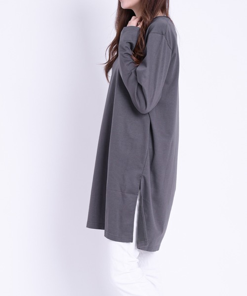 Felt-Maglietta(フェルトマリエッタ)の「サイドスリットルーズカットソー長袖(Tシャツ/カットソー・レディース・ブラック/モカ/ホワイト/ダークグレー・FREE/X-LARGE/XX-LARGE)」の18枚目の写真