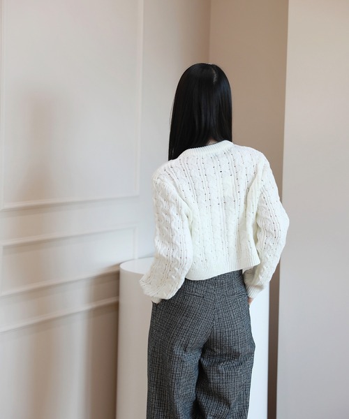 by muni:r（バイ ムニール）の「ねじり ラウンド ネック ニット カーディガン（ニット/セーター・レディース・アイボリー/ブラック/パープル・FREE）」の4枚目の写真