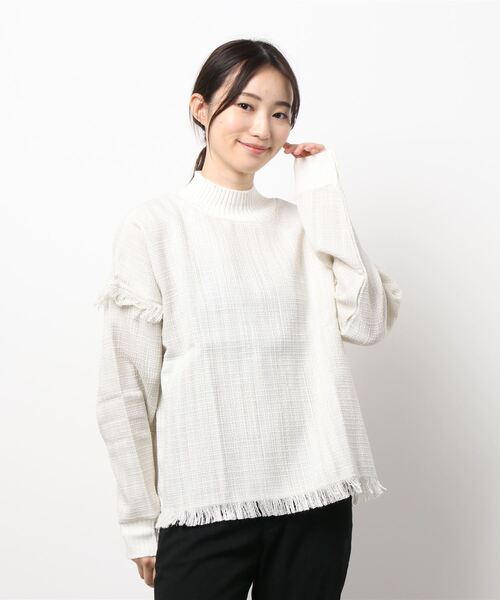 e.r.g*(イーアールジー)の「フリンジモックネックプルオーバー(Tシャツ/カットソー・レディース・ベージュ/ライム/オフホワイト・M)」の2枚目の写真
