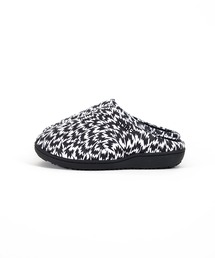 SUBU ELEY KISHIMOTO SANDAL CONCEPT COLLECTION