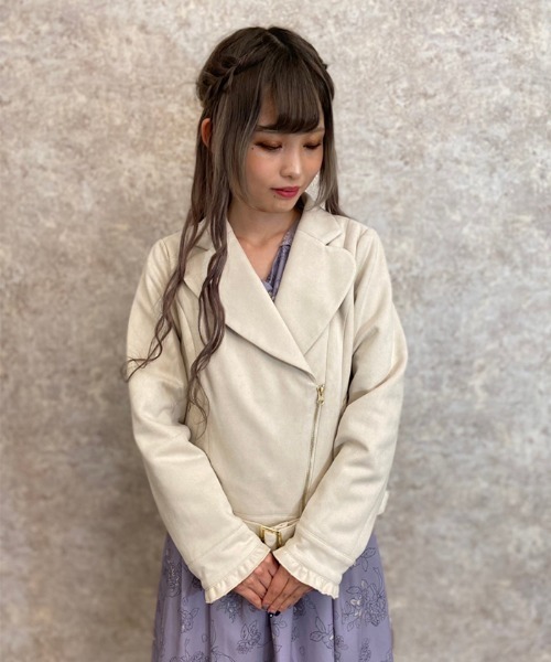 axes femme POETIQUE（アクシーズファムポエティック）の「フェイクスエードライダース（ライダースジャケット・レディース・ベージュ/ピンク/グレー・MEDIUM）」の3枚目の写真