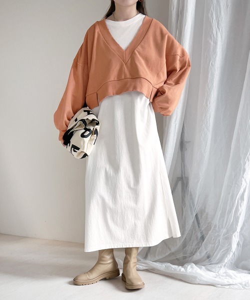 Bab（バブ）の「深Vネックショート丈スウェット（スウェット・レディース・ベージュ/ピンク/ライトグリーン・FREE）」の14枚目の写真