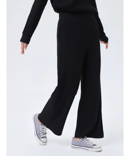 GAP（ギャップ）の「ハイライズ  リブ編みワイドストレートパンツ（その他パンツ・レディース・ブラック/ベージュ/ブルー/アイボリー・S/XS/XXS/M/L）」の3枚目の写真