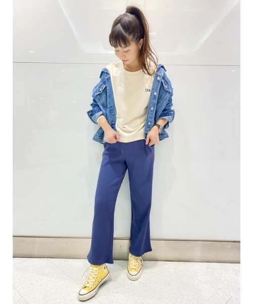 GAP（ギャップ）の「ハイライズ  リブ編みワイドストレートパンツ（その他パンツ・レディース・ブラック/ベージュ/ブルー/アイボリー・S/XS/XXS/M/L）」の17枚目の写真