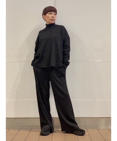 GAP（ギャップ）の「ハイライズ  リブ編みワイドストレートパンツ（その他パンツ・レディース・ブラック/ベージュ/ブルー/アイボリー・S/XS/XXS/M/L）」の21枚目の写真