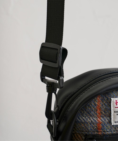 HARRIS TWEED（ハリスツイード）の「ハリスツイードチェックミニショルダー（ショルダーバッグ・メンズ・ブラウン/レッド・FREE）」の8枚目の写真