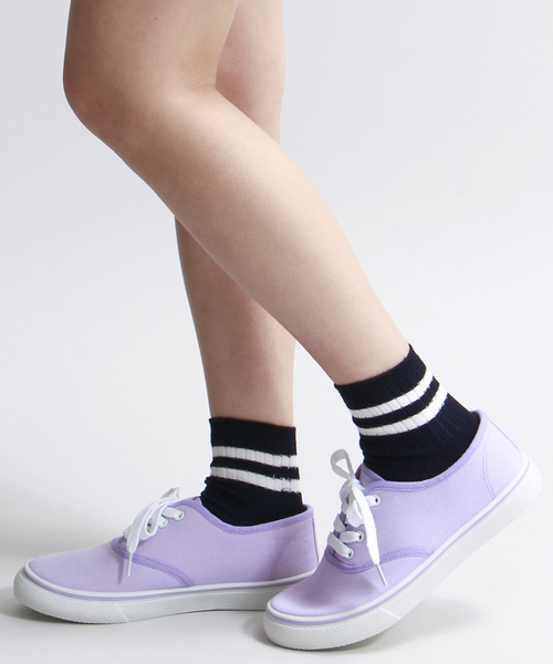 WEGO（ウィゴー）の「WEGO/レースアップスニーカー（スニーカー・レディース・ホワイト/ブラック/ネイビー/イエロー/サックスブルー/パープル/ピンク/ブルー/イエロー系その他/その他1/ブラック系その他/オレンジ/ピンク系その他・MEDIUM/LARGE）」の7枚目の写真