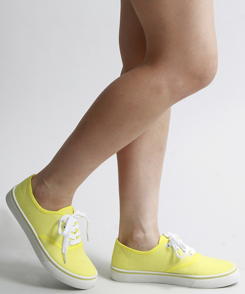 WEGO（ウィゴー）の「WEGO/レースアップスニーカー（スニーカー・レディース・ホワイト/ブラック/ネイビー/イエロー/サックスブルー/パープル/ピンク/ブルー/イエロー系その他/その他1/ブラック系その他/オレンジ/ピンク系その他・MEDIUM/LARGE）」の9枚目の写真