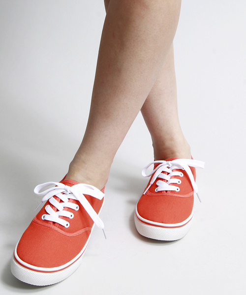 WEGO（ウィゴー）の「WEGO/レースアップスニーカー（スニーカー・レディース・ホワイト/ブラック/ネイビー/イエロー/サックスブルー/パープル/ピンク/ブルー/イエロー系その他/その他1/ブラック系その他/オレンジ/ピンク系その他・MEDIUM/LARGE）」の12枚目の写真