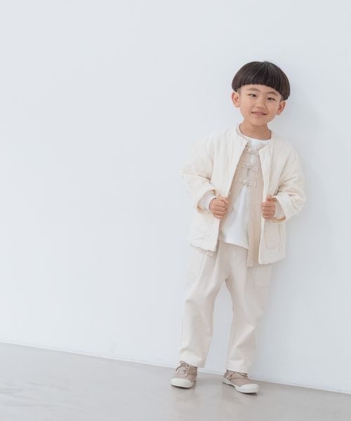 LOWRYS FARM（ローリーズファーム）の「カットベロアキルトジャケット　259836（ノーカラージャケット・キッズ・アイボリー/ブルー・110cm/120cm/130cm/140cm/150cm）」の13枚目の写真