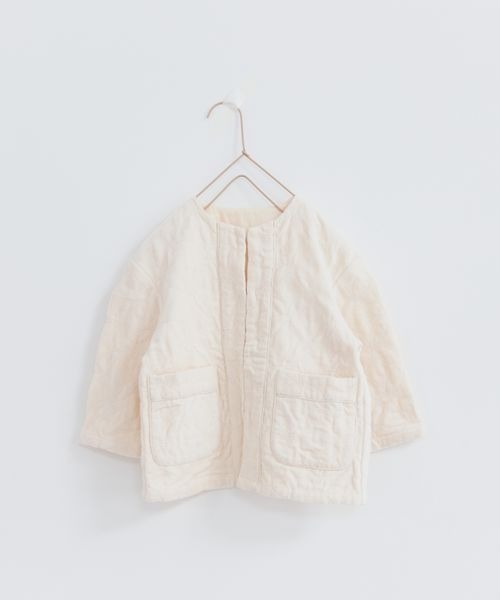 LOWRYS FARM（ローリーズファーム）の「カットベロアキルトジャケット　259836（ノーカラージャケット・キッズ・アイボリー/ブルー・110cm/120cm/130cm/140cm/150cm）」の11枚目の写真