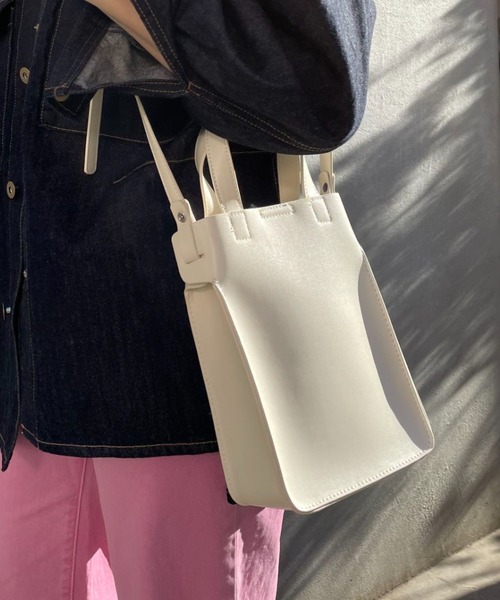 CIAOPANIC（チャオパニック）の「2WAYスクエアショルダーバッグ（ショルダーバッグ・レディース・ブラック/ライム/アイボリー・FREE）」の2枚目の写真