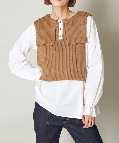 A de a.v.v(アードアー・ヴェ・ヴェ)の「レイヤード風ニットベストブラウス(Tシャツ/カットソー・レディース・ミント/ベージュ/ホワイト・39)」の1枚目の写真
