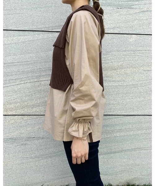 A de a.v.v(アードアー・ヴェ・ヴェ)の「レイヤード風ニットベストブラウス(Tシャツ/カットソー・レディース・ミント/ベージュ/ホワイト・39)」の8枚目の写真