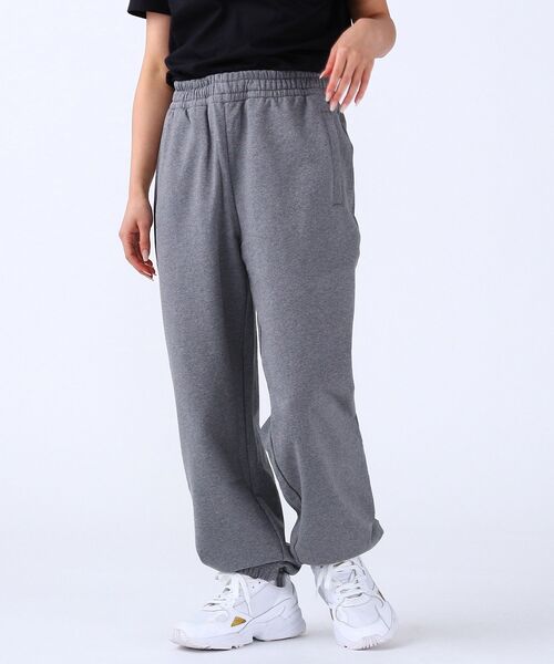 Calvin Klein（カルバン・クライン）の「ヘビーテリー ジョガーパンツ（スウェットパンツ・レディース・ブラック/グレー/ブラック系/グレー系・S/M/L/XS/XXS）」の3枚目の写真