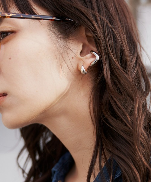Auntie Rosa Holiday(アンティローザホリデー)の「変形サークルイヤカフ(イヤーカフ・レディース・シルバー/ゴールド・FREE)」の6枚目の写真