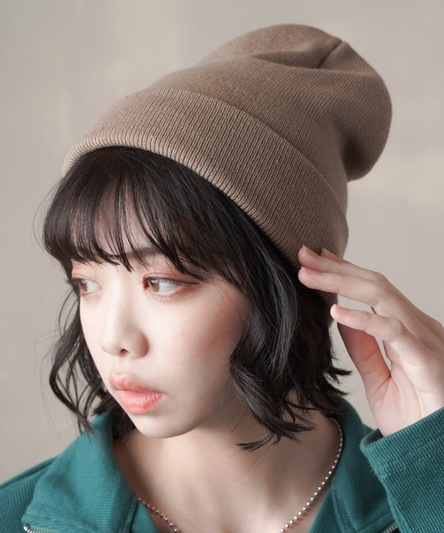 SPINNS(スピンズ)の「カラーニットキャップ(ニットキャップ/ビーニー・レディース・ブラック/ベージュ/パープル/ネイビー/グレー/サックスブルー/オレンジ/ブルー/アイボリー/ミント・ONESIZE)」の4枚目の写真