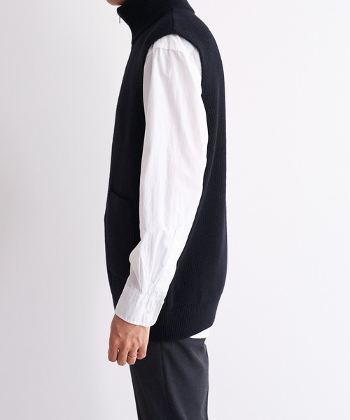 UNDECORATED(アンデコレイテッド)の「UNDECORATED アンデコレイテッド / MF Wool Knit Zp Vest ウールニット ジップベスト ハイネック / UDF22802(ベスト・メンズ・ブラック/ブラウン・3/2)」の17枚目の写真