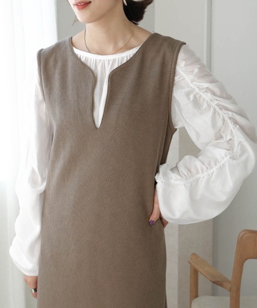 Bou Jeloud(ブージュルード)の「【WEB限定】Vネックロングジャンスカ+ポンチョセット(ワンピース・レディース・ブラック/グレー/オフホワイト/モカ・M/L)」の10枚目の写真