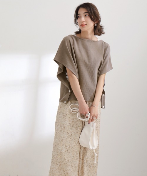 Bou Jeloud(ブージュルード)の「【WEB限定】Vネックロングジャンスカ+ポンチョセット(ワンピース・レディース・ブラック/グレー/オフホワイト/モカ・M/L)」の11枚目の写真