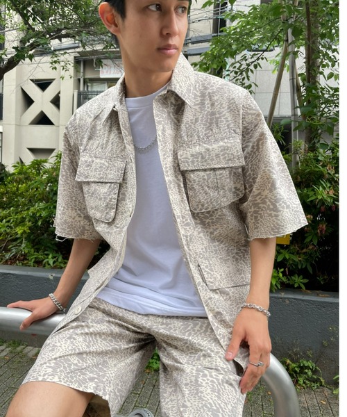 CIAOPANIC（チャオパニック）の「ミリタリーミックスに、カモフラージュプリント半袖ルーズシャツ（シャツ/ブラウス・メンズ・オリーブ/アイボリー・MEDIUM/LARGE）」の3枚目の写真