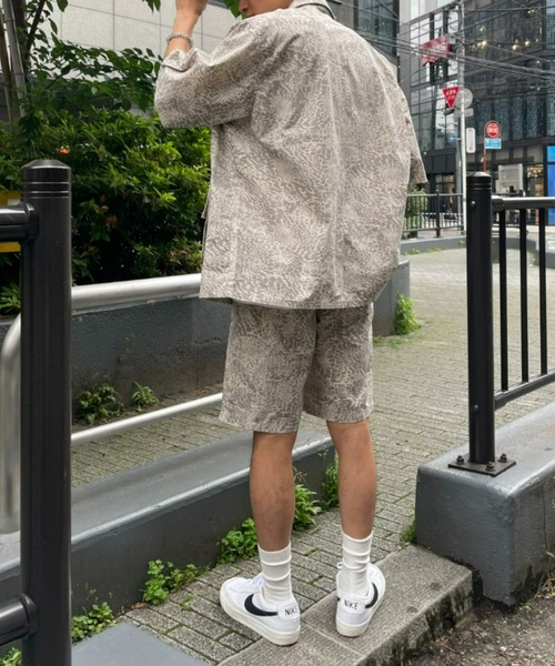 CIAOPANIC（チャオパニック）の「ミリタリーミックスに、カモフラージュプリント半袖ルーズシャツ（シャツ/ブラウス・メンズ・オリーブ/アイボリー・MEDIUM/LARGE）」の6枚目の写真