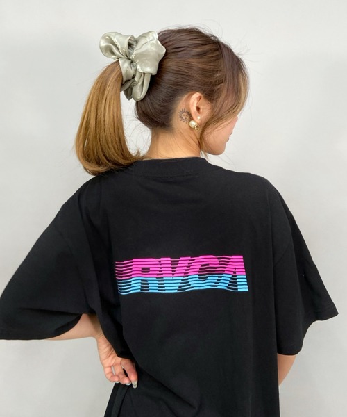 RVCA(ルーカ)の「RVCA/ルーカ ビッグシルエット/オーバーサイズ/バックプリントTシャツ BC043-P20(Tシャツ/カットソー・レディース・パープル/ホワイト/ブラック・M/L/S)」の2枚目の写真