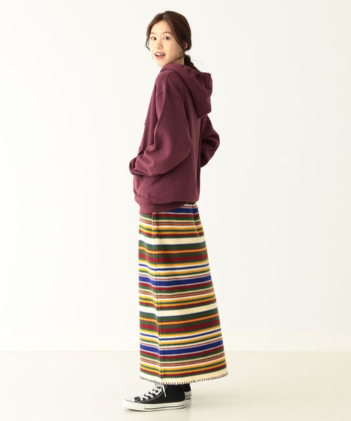 BEAMS BOY（ビームスボーイ）の「SCREEN STARS × BEAMS BOY / 別注 ピグメント パーカ 22FW（パーカー・レディース・ダークグリーン/チャコールグレー/サックスブルー/レッド系その他7・ONE SIZE）」の12枚目の写真