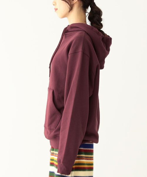 BEAMS BOY（ビームスボーイ）の「SCREEN STARS × BEAMS BOY / 別注 ピグメント パーカ 22FW（パーカー・レディース・ダークグリーン/チャコールグレー/サックスブルー/レッド系その他7・ONE SIZE）」の17枚目の写真