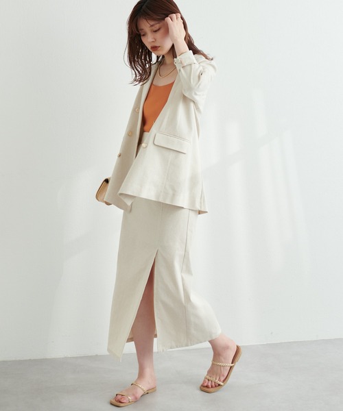 natural couture（ナチュラルクチュール）の「長さ変えれる綿麻スリットナロースカート（スカート・レディース・ベージュ/ライトベージュ/ネイビー/サックスブルー・FREE）」の11枚目の写真