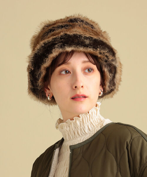 Ray BEAMS(レイビームス)の「Ray BEAMS / フェイクファー バケット ハット(ハット・レディース・ブラック/その他・ONE SIZE)」の17枚目の写真