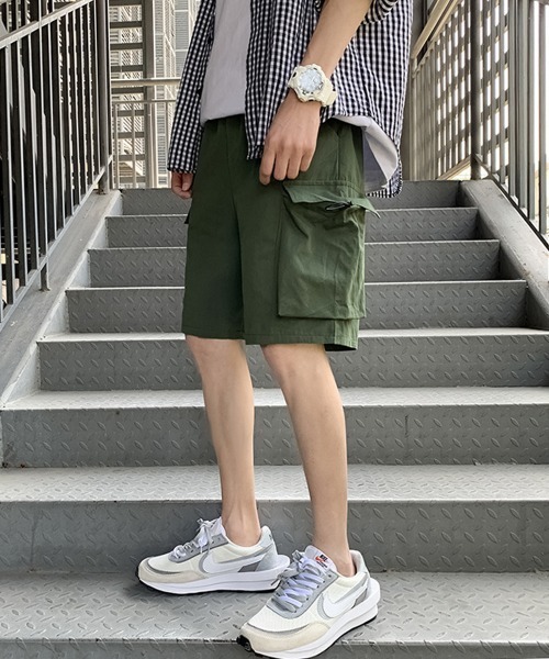 NEW GENTLEMAN（ニュージェントルマン）の「タクティカル カーゴショーツ（カーゴパンツ・メンズ・ブラック/オリーブ・M/L）」の2枚目の写真