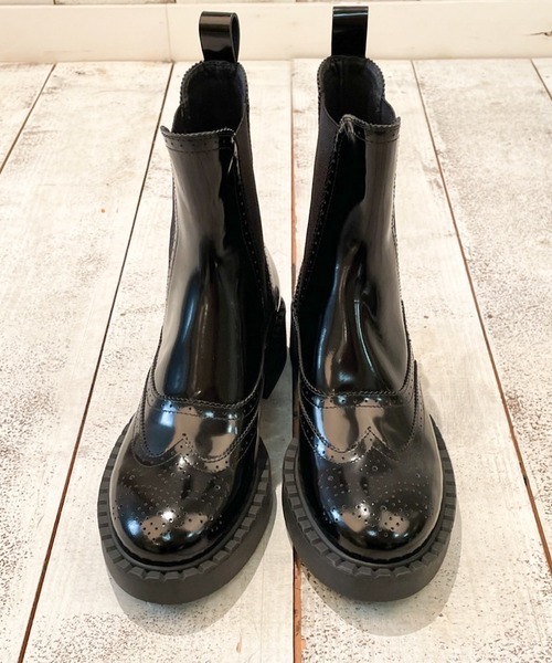 Jeffrey Campbell(ジェフリーキャンベル)の「ウィングチップ厚底サイドゴアブーツ(ブーツ・レディース・ブラック・38/39/37/36)」の4枚目の写真