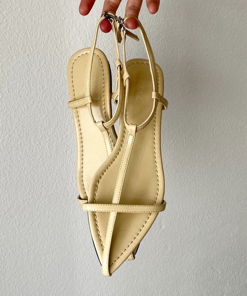 wee9s(ウィークス)の「strap cone mule / 調整ストラップ付きコーンミュール(サンダル・レディース・シルバー/ゴールド/アイボリー/ベージュ/ブラック/ワイン・23.5cm/24cm/24.5cm/25cm/23cm)」の1枚目の写真