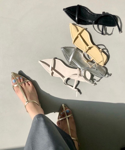 wee9s(ウィークス)の「strap cone mule / 調整ストラップ付きコーンミュール(サンダル・レディース・シルバー/ゴールド/アイボリー/ベージュ/ブラック/ワイン・23.5cm/24cm/24.5cm/25cm/23cm)」の6枚目の写真