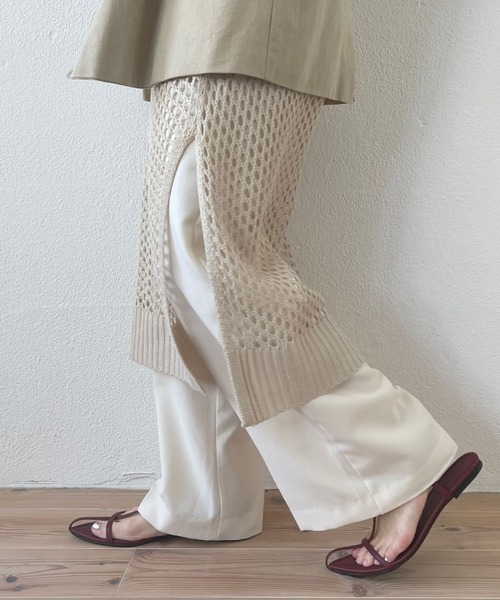 wee9s(ウィークス)の「strap cone mule / 調整ストラップ付きコーンミュール(サンダル・レディース・シルバー/ゴールド/アイボリー/ベージュ/ブラック/ワイン・23.5cm/24cm/24.5cm/25cm/23cm)」の21枚目の写真