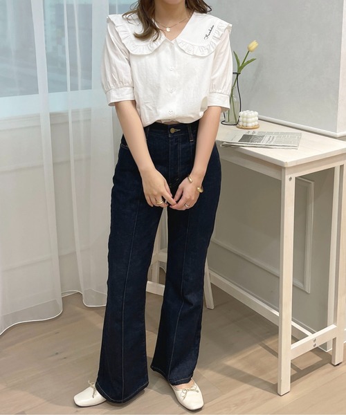 apres jour（アプレジュール）の「ロゴ刺繍フリル襟ブラウス【ZOZOTOWN限定アイテム】（シャツ/ブラウス・レディース・ライトピンク/ライトブルー/オフホワイト・フリー/X-LARGE）」の9枚目の写真