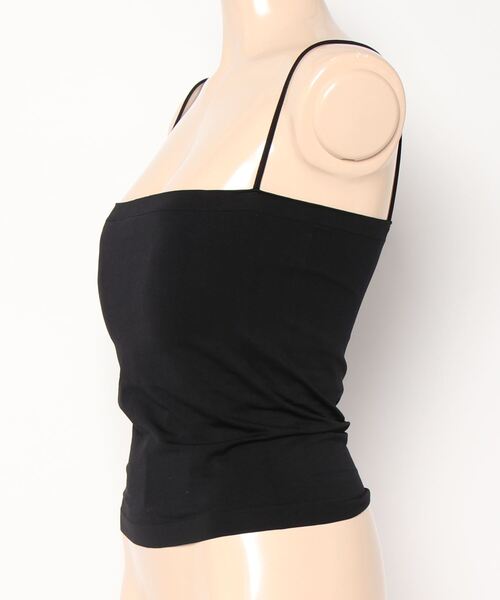 ECRIRE（エクリール）の「カップ付きスクエアキャミ（キャミソール・レディース・ブラック/オフホワイト・M）」の3枚目の写真