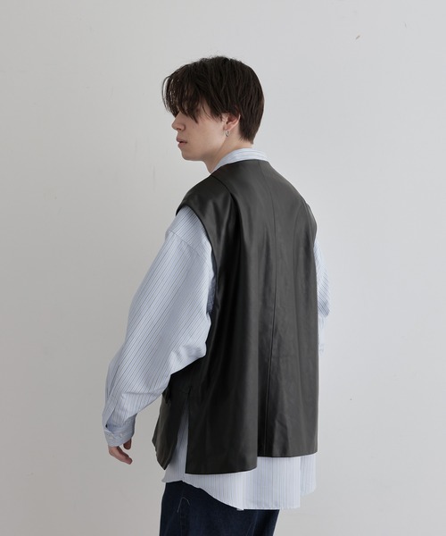 JUNRED(ジュンレッド)の「フェイクレザータックジャケットベスト(ベスト・メンズ・ブラック・S/L/M)」の7枚目の写真