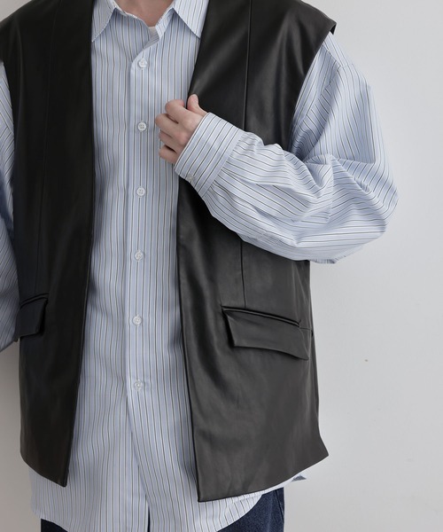 JUNRED(ジュンレッド)の「フェイクレザータックジャケットベスト(ベスト・メンズ・ブラック・S/L/M)」の3枚目の写真