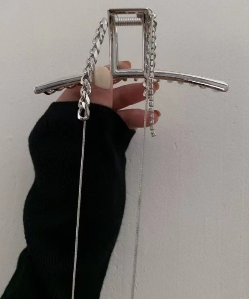 deux amour(ドゥーザムール)の「チェーンヘアクリップ(バレッタ/ヘアクリップ・レディース・シルバー・FREE)」の6枚目の写真