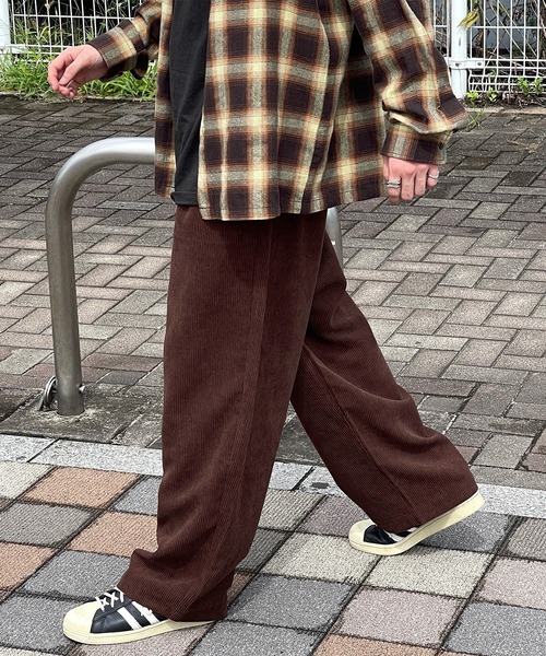 kutir（クティール）の「コーデュロイワイドパンツ（スラックス・メンズ・チャコールグレー/ダークブラウン/グレイッシュブルー・SMALL/MEDIUM/LARGE）」の20枚目の写真