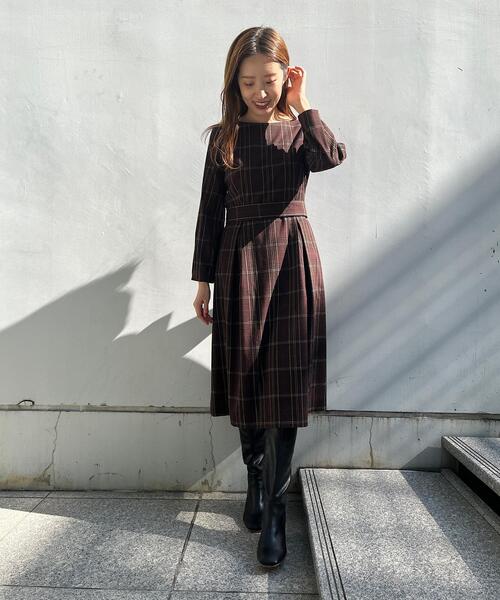 couture brooch（クチュールブローチ）の「◆先染め起毛 チェックタックデザインワンピース（ワンピース・レディース・ネイビー系1/ブラウン系2・38/40）」の18枚目の写真