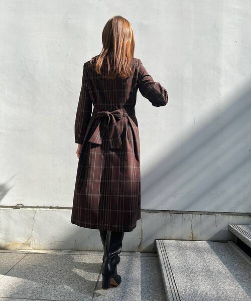 couture brooch（クチュールブローチ）の「◆先染め起毛 チェックタックデザインワンピース（ワンピース・レディース・ネイビー系1/ブラウン系2・38/40）」の16枚目の写真
