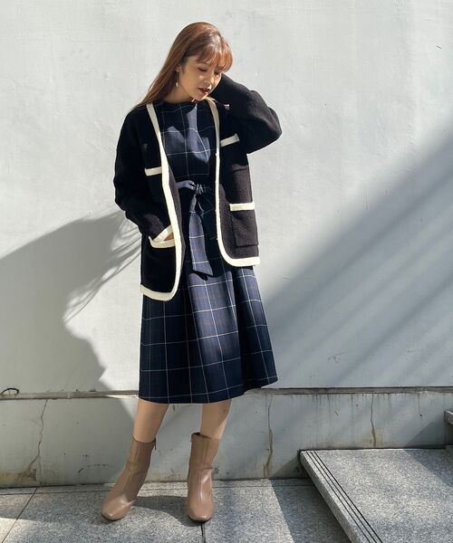 couture brooch（クチュールブローチ）の「◆先染め起毛 チェックタックデザインワンピース（ワンピース・レディース・ネイビー系1/ブラウン系2・38/40）」の4枚目の写真