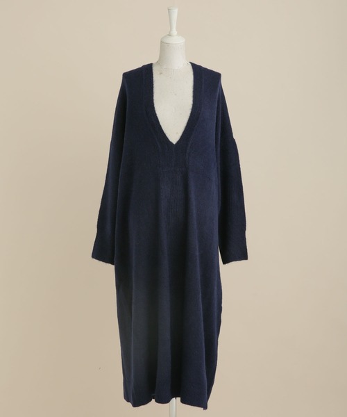 NANO universe（ナノユニバース）の「LB.04/深Vネックマキシニットワンピース（ワンピース・レディース・ブラウン/ベージュ/ネイビー・FREE）」の13枚目の写真